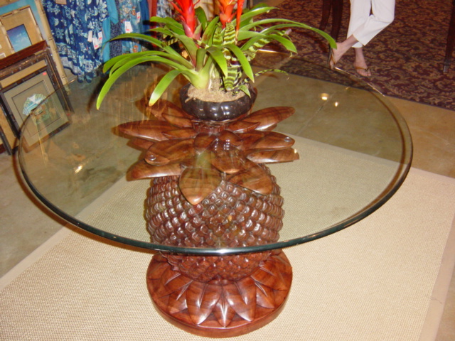 Pineapple Table